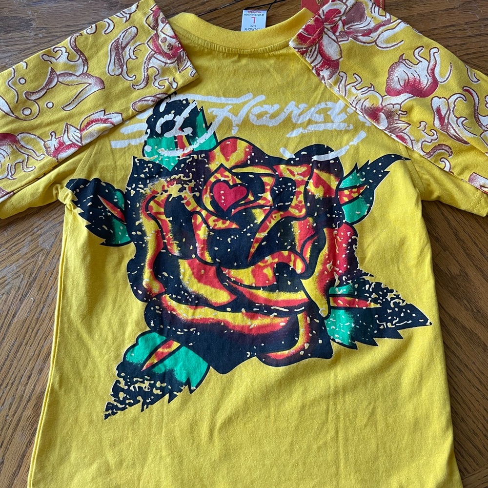 Ed hardy boys size 8 shirt